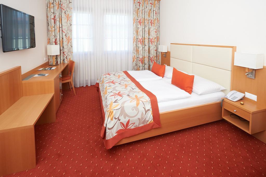 Pension Sprinzl Schwechat Room photo